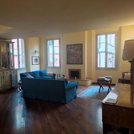 Bibi'S House Hotel Болоня Екстериор снимка